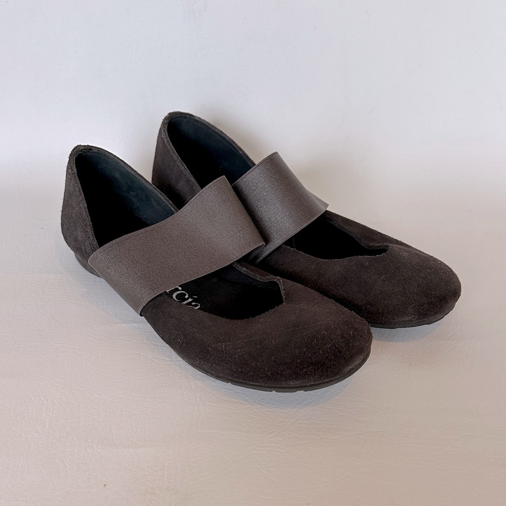 Pedro Garcia Mary Jane flats